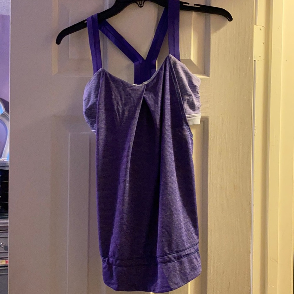 Lululemon top
